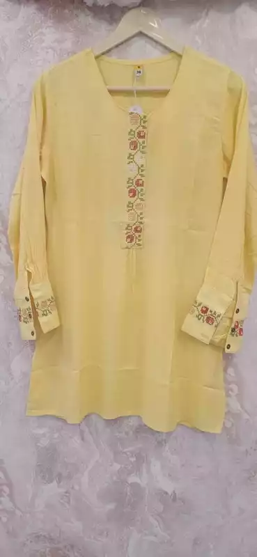 Rayon short yellow top