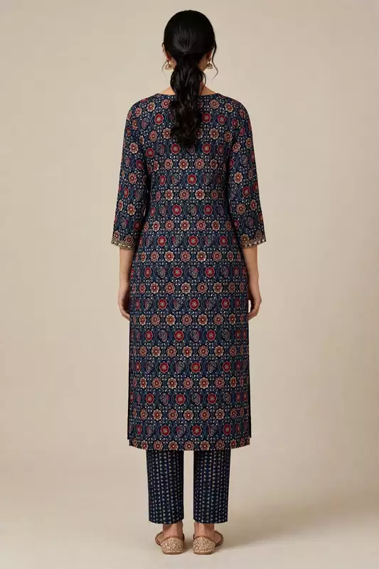 Muslin silk suit