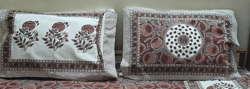 Jaipuri Round maroon print   bedsheet