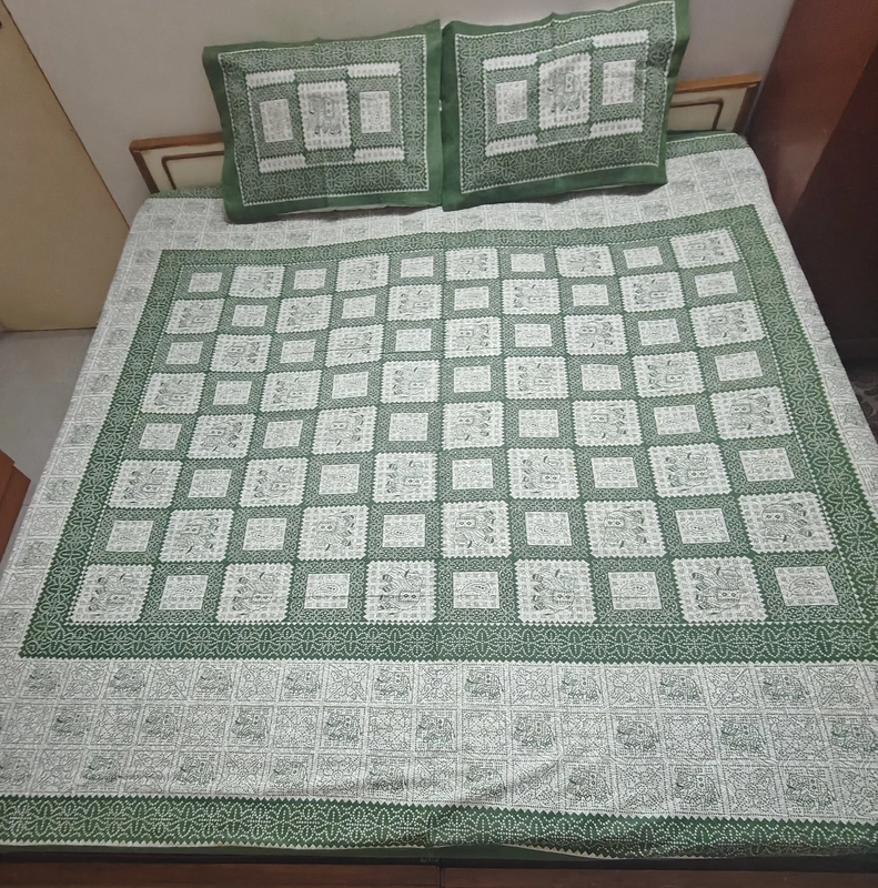 Green square print double bedsheet